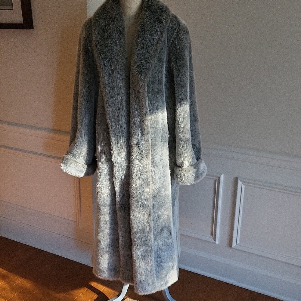 Dennis Basso Elegant Long Silver Coat.